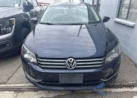 2012 Volkswagen Passat 2.5L S z USA, uszkodzony, nr VIN 1VWAP7A31CC087733